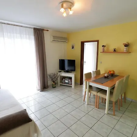 With A Parking Space - 18186 * 무르테르