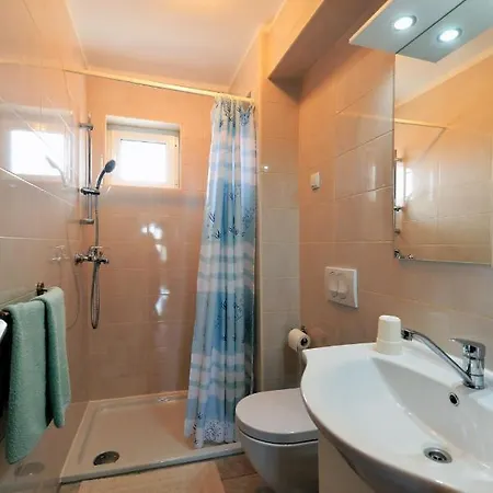 With A Parking Space - 18186 *