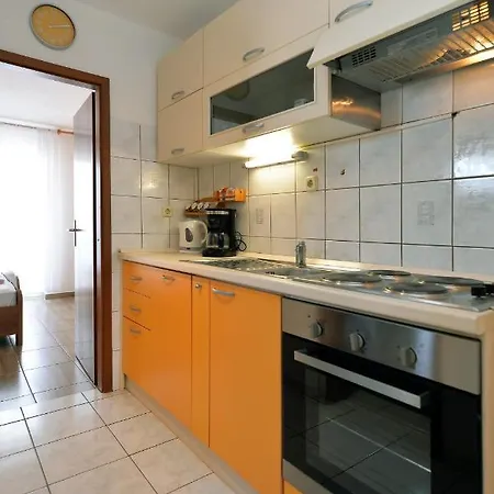 With A Parking Space - 18186 *