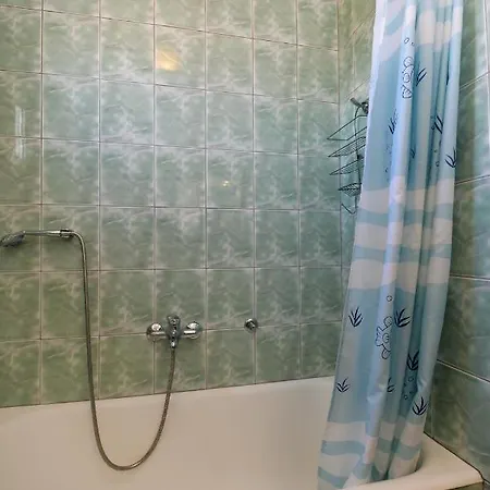 With A Parking Space - 18186 무르테르