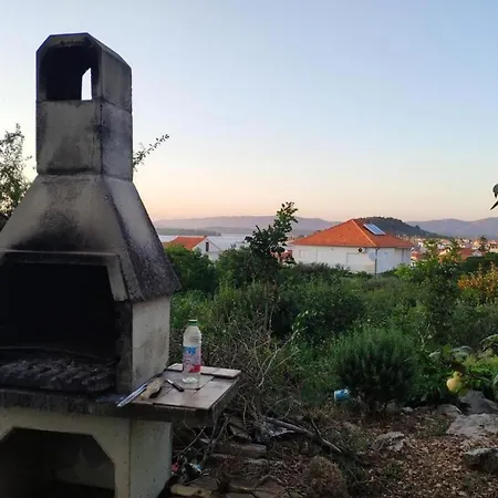 Apartman With A Parking Space - 18186