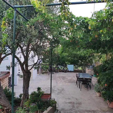 With A Parking Space - 18186 Apartman Murter