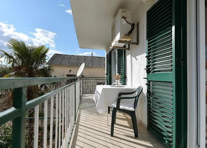 With A Parking Space - 18186 * Murter